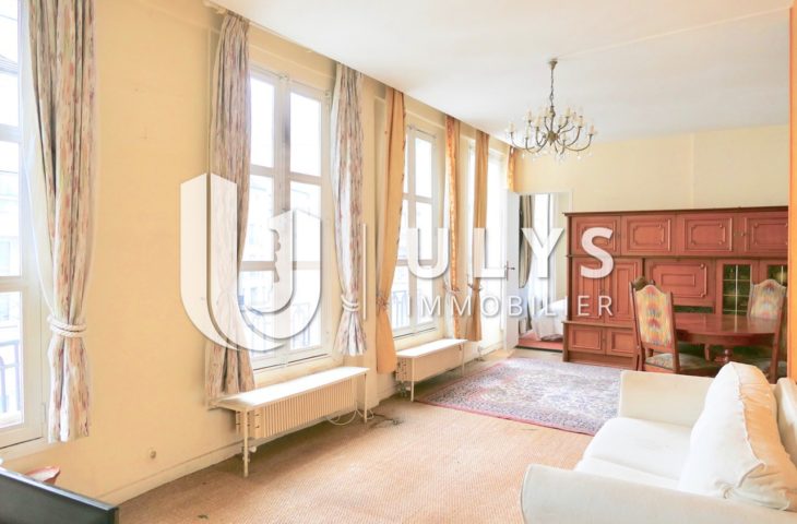 Louvre-Rivoli, Appartement 2 Pièces 42 m², à Rénover