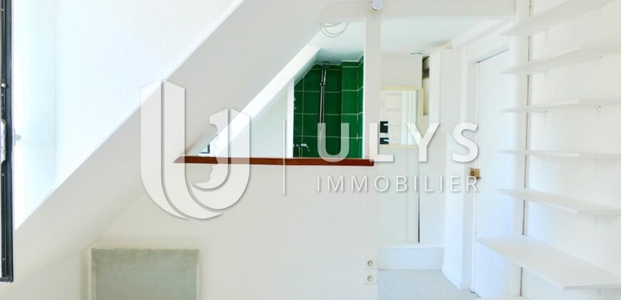 Mairie du 10e – Beau Studio 10 m², Rénové