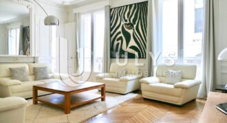Friedland – Appartement 6 Pièces, 142 m² Haussmannien