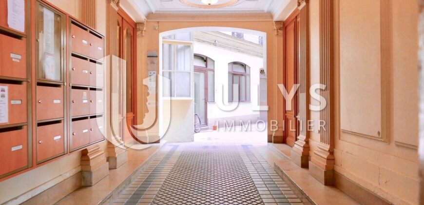 Friedland – Appartement 6 Pièces, 142 m² Haussmannien