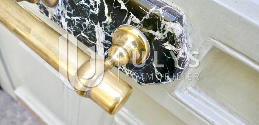 Friedland – Appartement 6 Pièces, 142 m² Haussmannien