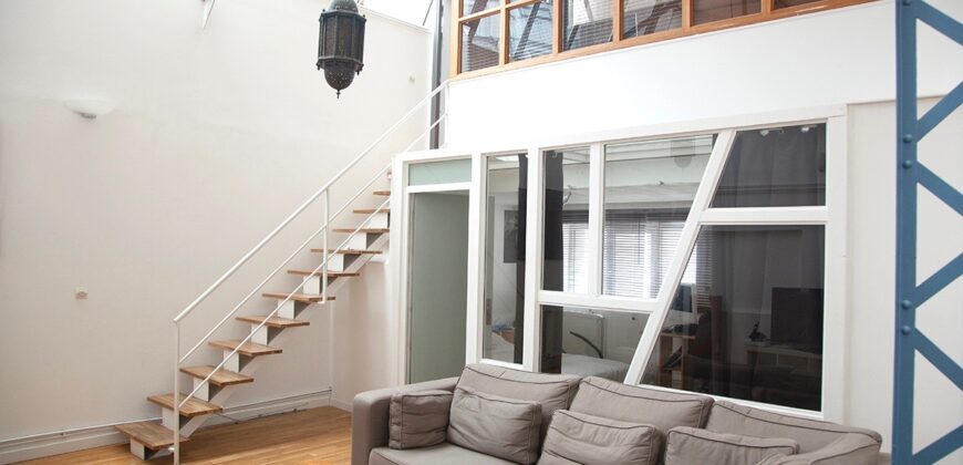 Voltaire – Loft 6 Pièces en Duplex de 130 m², avec Verrière