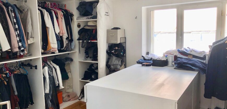 Voltaire – Loft 6 Pièces en Duplex de 130 m², avec Verrière