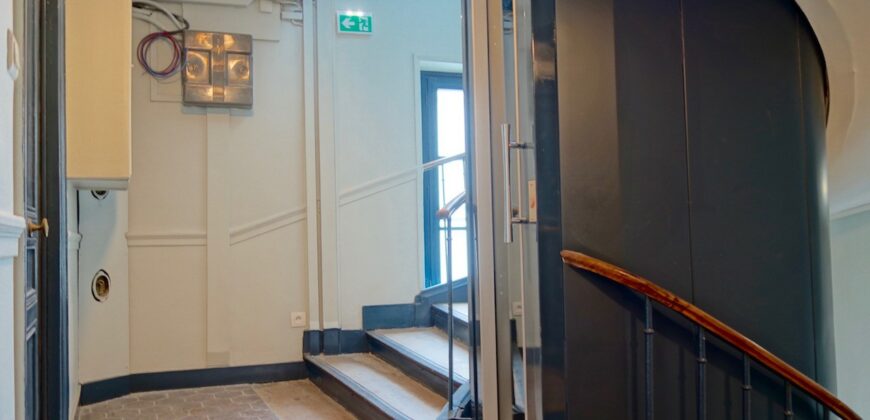 Hôtel de Ville – Appartement 2 Pièces, à Rénover