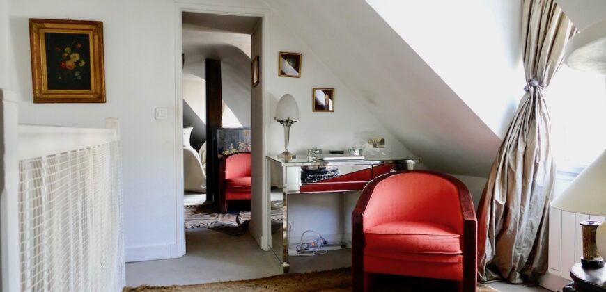 Chatelet – Duplex 63 m² en dernier étage