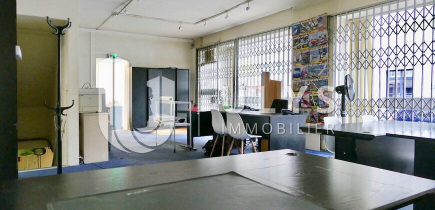 Issy-les-Moulineaux – Immeuble de Bureau Libre