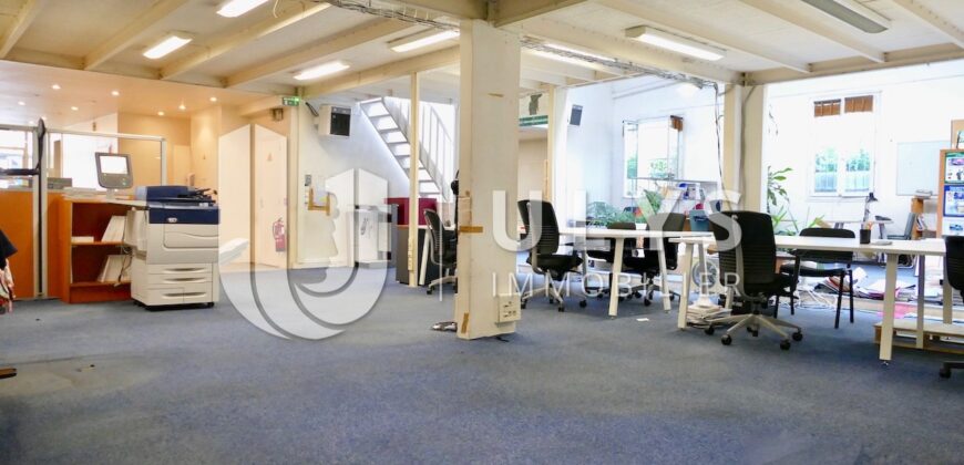 Issy-les-Moulineaux – Immeuble de Bureau Libre