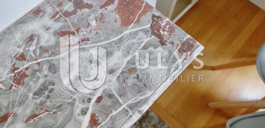Rue Littré – Appartement Meublé 3 Pièces, Rénové