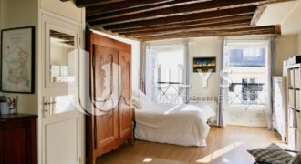 Carreau du Temple, Charmant Studio 32 m², à Rénover