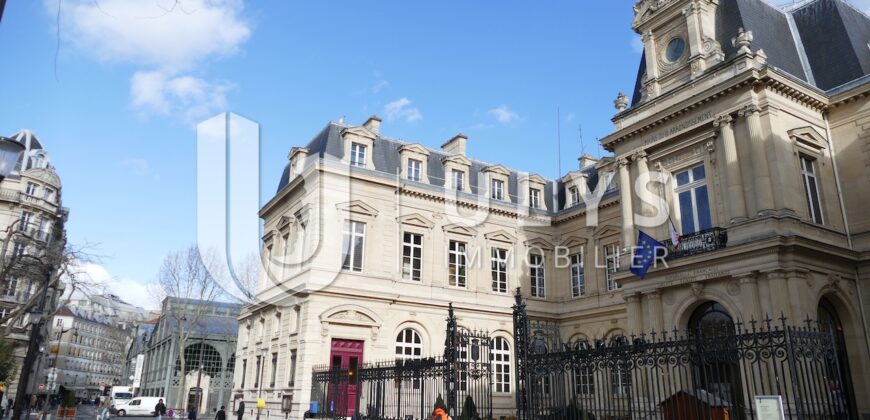 Carreau du Temple, Charmant Studio 32 m², à Rénover