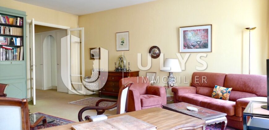 Victor Hugo, Appartement 2-3 Pièces 80 m², à Rénover