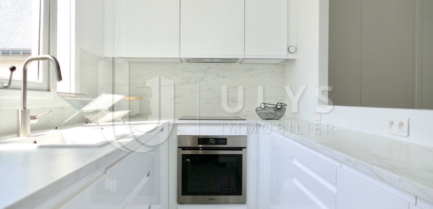 Littré – Appartement 5 Pièces Meublé, 105 m², avec balcon filant