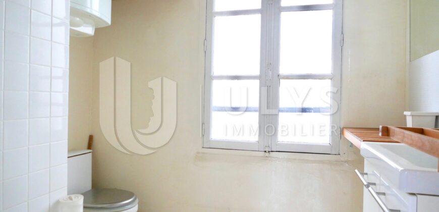 Montorgueil, Appartement 2 Pièces 38 m², à Rénover