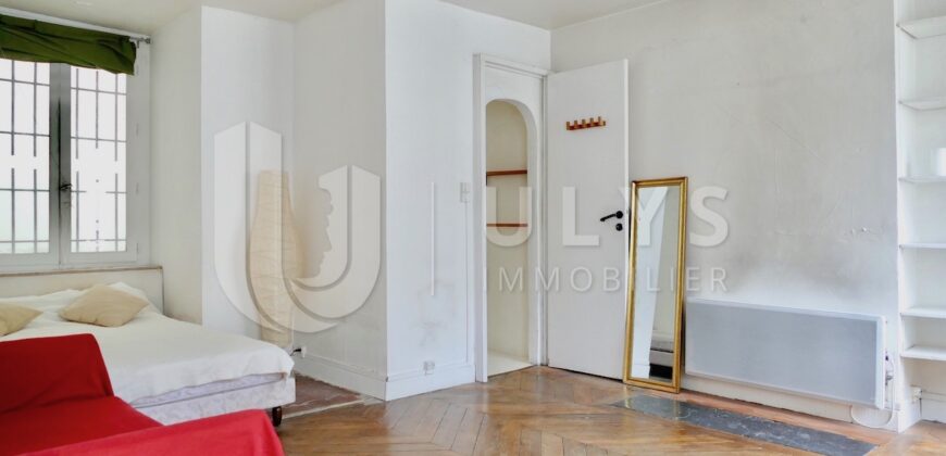 Montorgueil, Appartement 2 Pièces 38 m², à Rénover