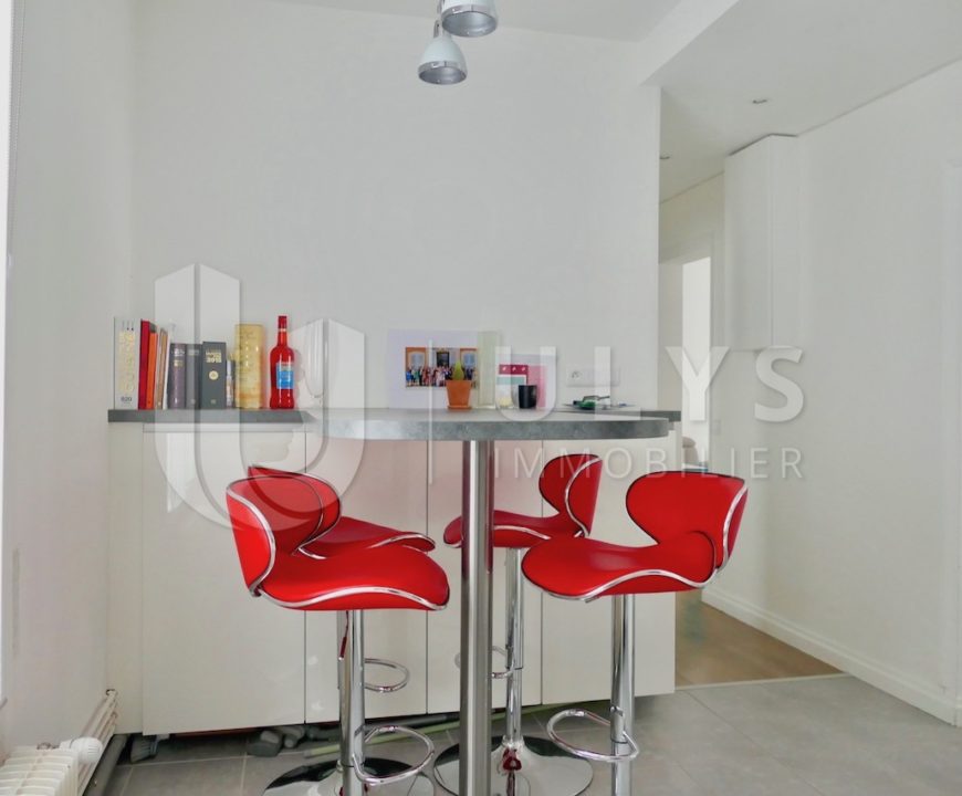 Ternes – Appartement 3/4 Pièces, 70 m² traversant