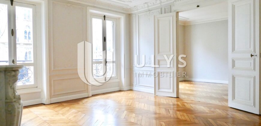 Monceau / Courcelles – 5 Pièces, 3 Chambres de 123 m²
