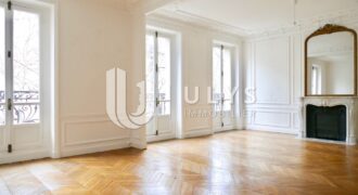 Monceau / Courcelles – 5 Pièces, 3 Chambres de 140 m²