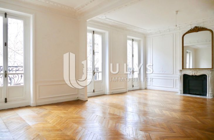 Monceau / Courcelles – 5 Pièces, 3 Chambres de 140 m²