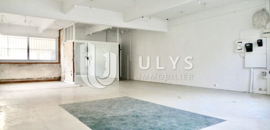 Pyrénées – Plateau Commercial, 75 m²