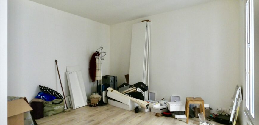 Alibert – Studio 31 m², Vide