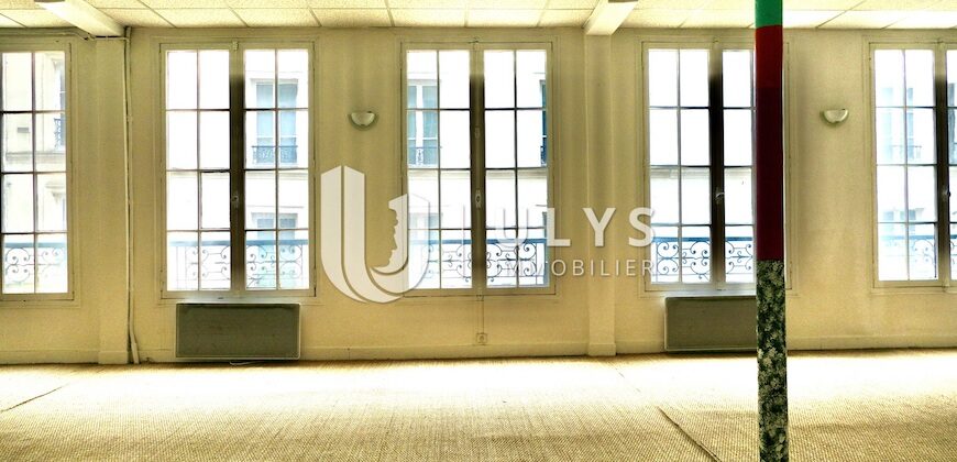 Fbg. Saint Antoine – Plateaux de Bureaux 390 m² (divisible)