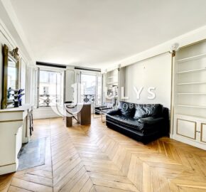 Palais Royal – Charmant 2 Pièces sur Grande Cour