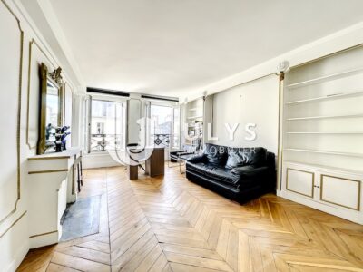 Palais Royal – Charmant 2 Pièces sur Grande Cour