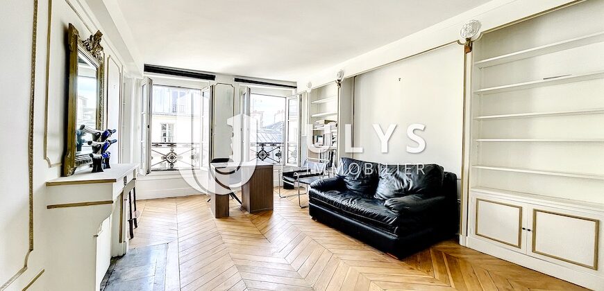 Palais Royal – Charmant 2 Pièces sur Grande Cour