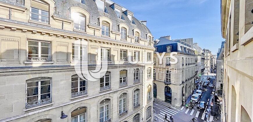 Place Vendôme / Marché Saint-Honoré – Appartement 6 Pièces à Rénover