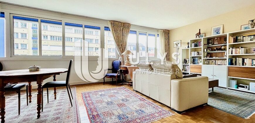 Commerce – Appartement 3/4 Pièces Traversant