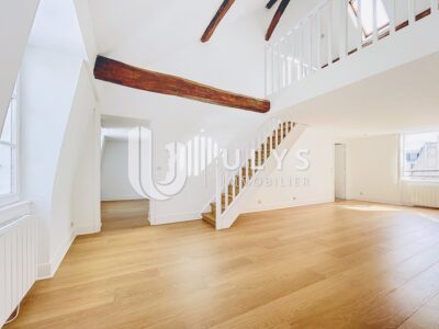 Bretagne – Duplex 5 Pièces 113 m², Bel Atypique