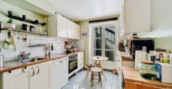 Hotel de Ville – Triplex 5 Pièces 106 m² à Rafraichir
