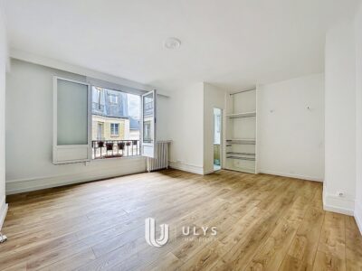 Martyrs – Studio Vide 31 m² rénové