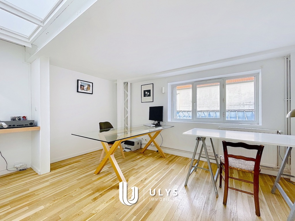 Charonne – Splendide Loft 134 m² avec verrières zénithales