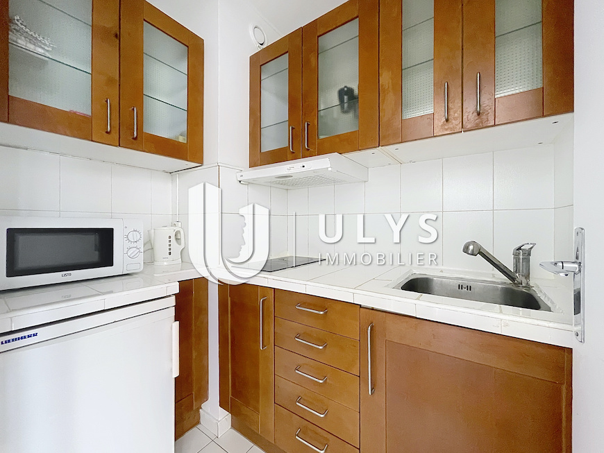 Porte de Versailles – Studio 25 m² avec balcon 6 m²