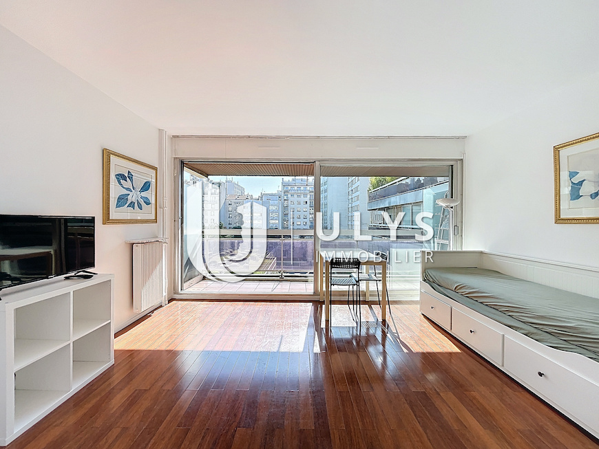 Porte de Versailles – Studio 25 m² avec balcon 6 m²