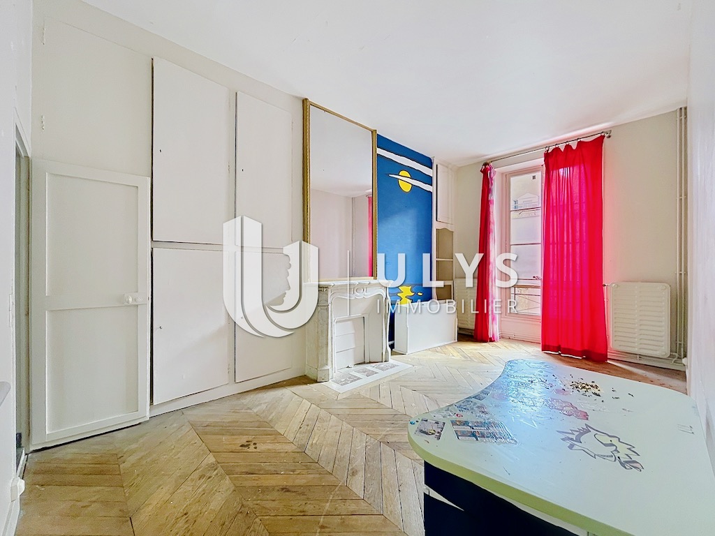 Montorgueil Sentier – Appartement 4 Pièces 80,5 m² À Rénover