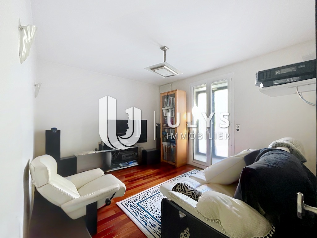 Protégé : Saint-Mandé – Maison de ville 7 Pièces 216 m²
