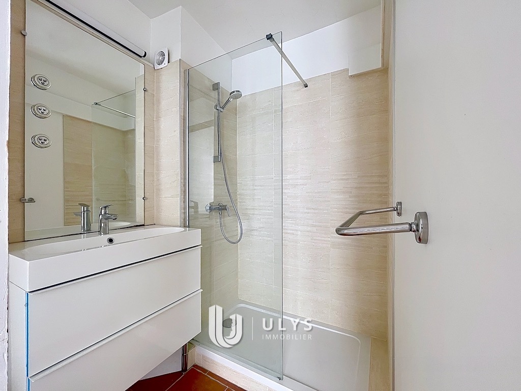 Saint-Sulpice – Appartement 2 Pièces à Rénover