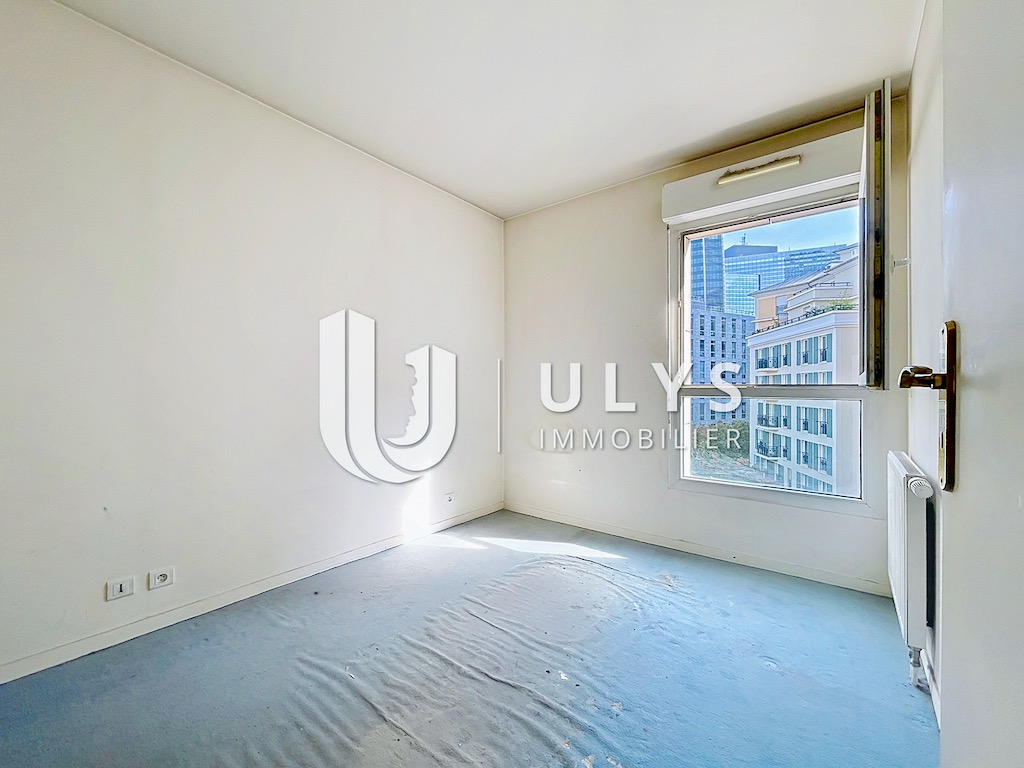 Faubourg de l’Arche – Appartement 2 Pièces avec Balcon